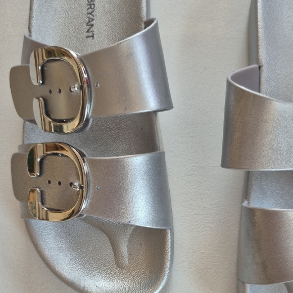 Lane Bryant Silver Sandals with Adjustable Straps - Picture 4 of 5